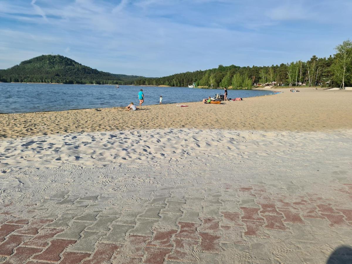 Chata Lucie Doksy  Exteriör bild